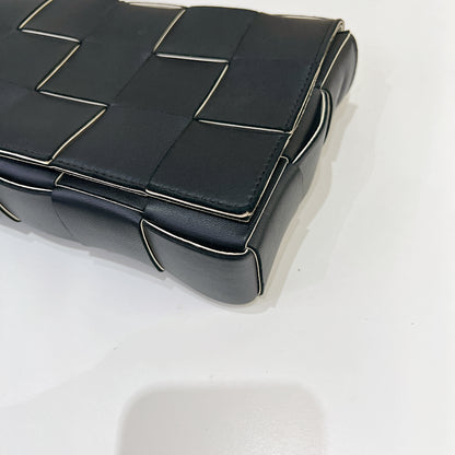 Bottega Veneta Cassette in Black