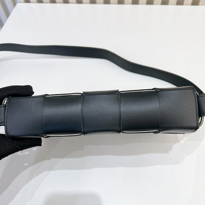 Bottega Veneta Cassette in Black