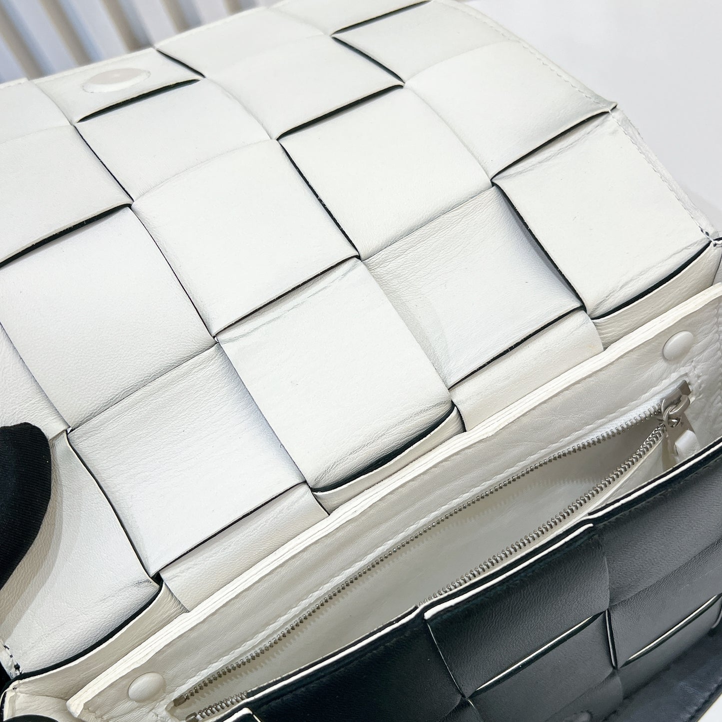 Bottega Veneta Cassette in Black
