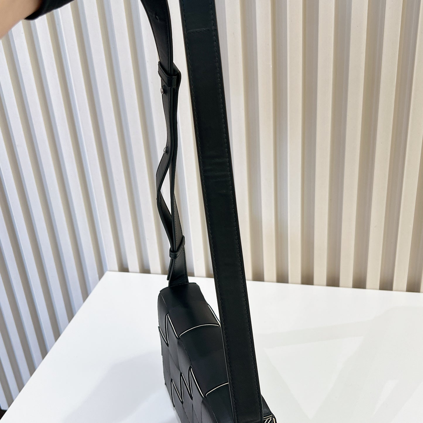 Bottega Veneta Cassette in Black