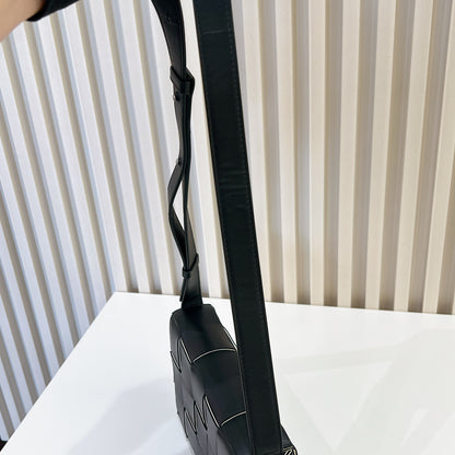 Bottega Veneta Cassette in Black