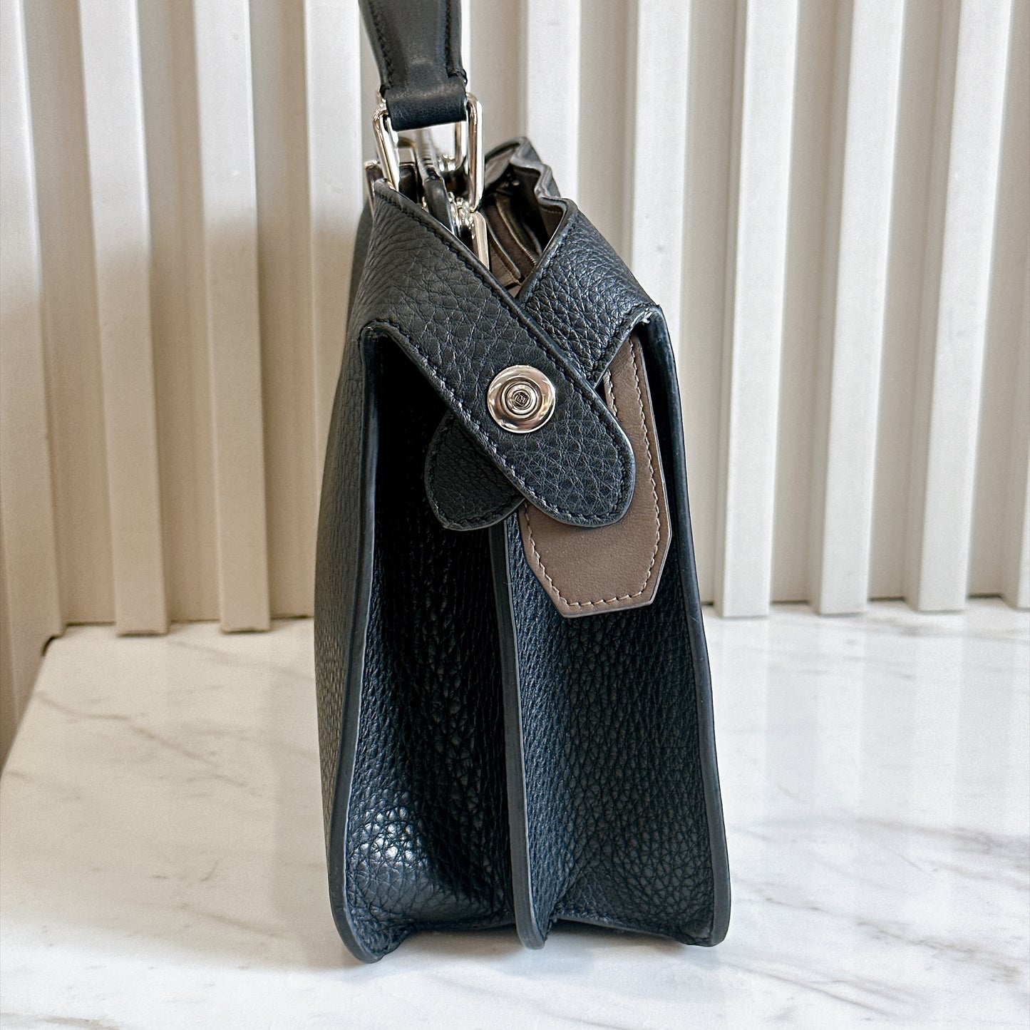 Fendi Peekaboo ISeeU in Black Small