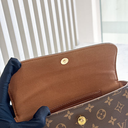 LV Monogram Ivy WOC