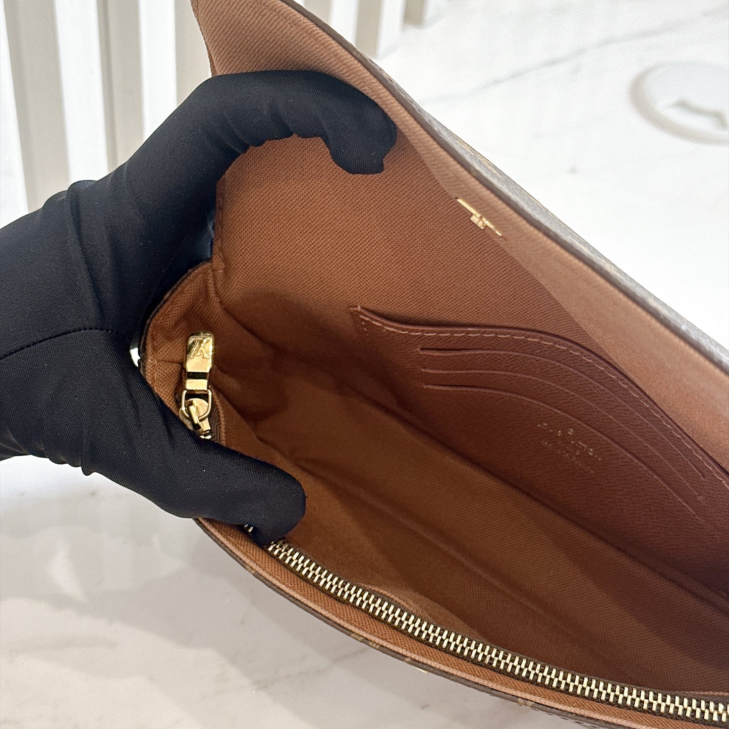 LV Monogram Ivy WOC