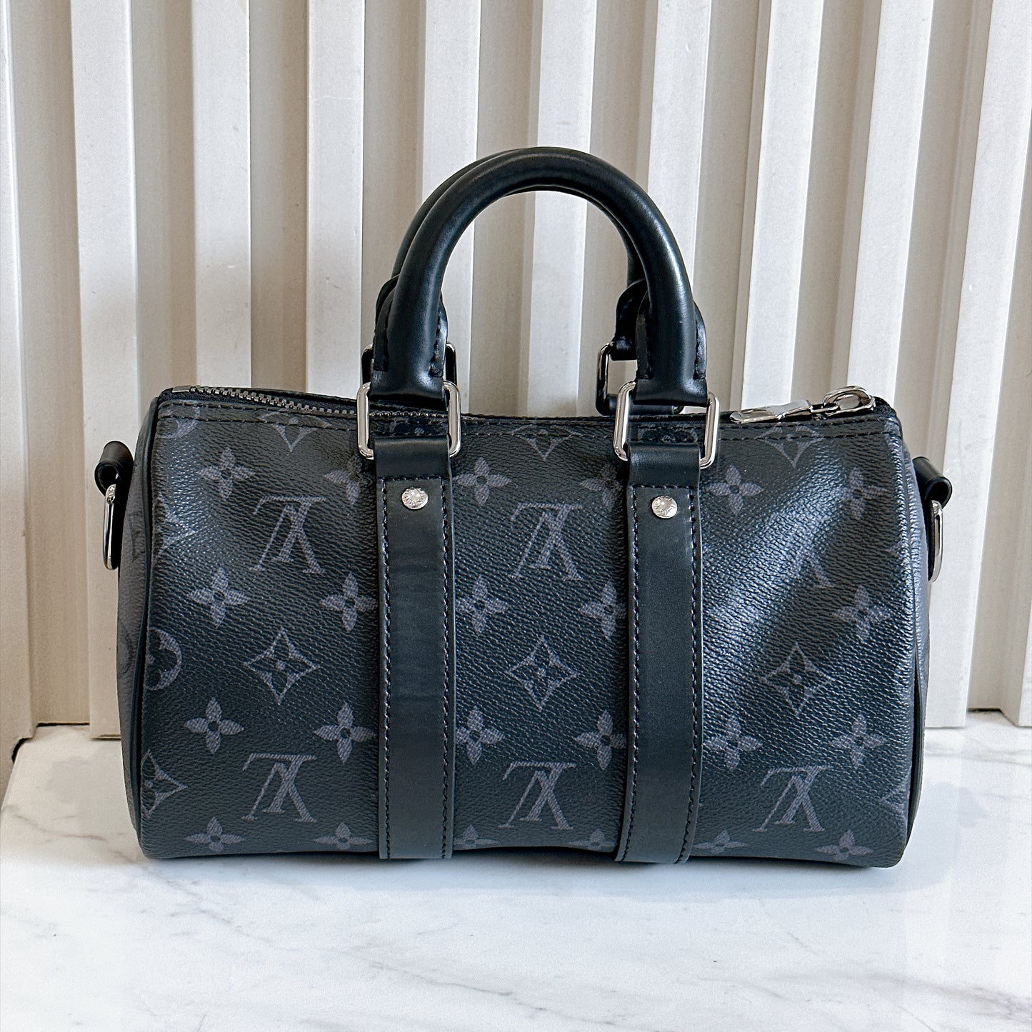 LV Keepall 25 in Monogram Eclipse