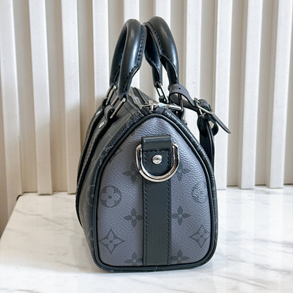 LV Keepall 25 in Monogram Eclipse