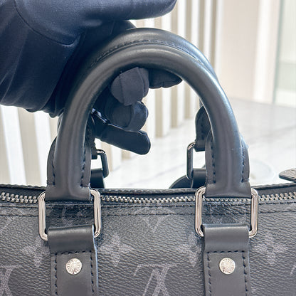 LV Keepall 25 in Monogram Eclipse