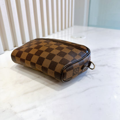 LV Damier Ebene Pochette Ipanema