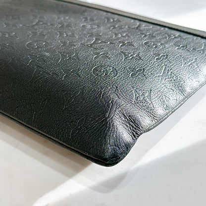 LV Discovery Pochette in Shadow Monogam