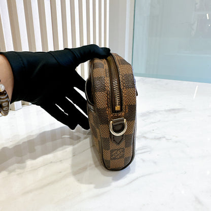 LV Damier Ebene Pochette Ipanema