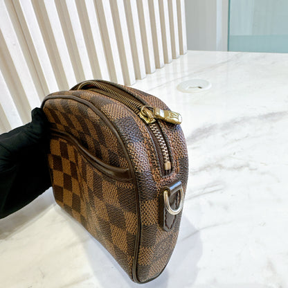 LV Damier Ebene Pochette Ipanema