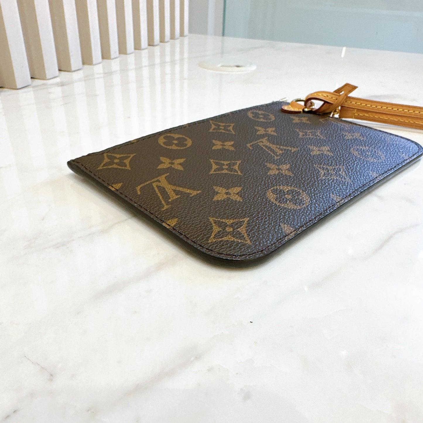 LV Neverfull Monogram Pouch