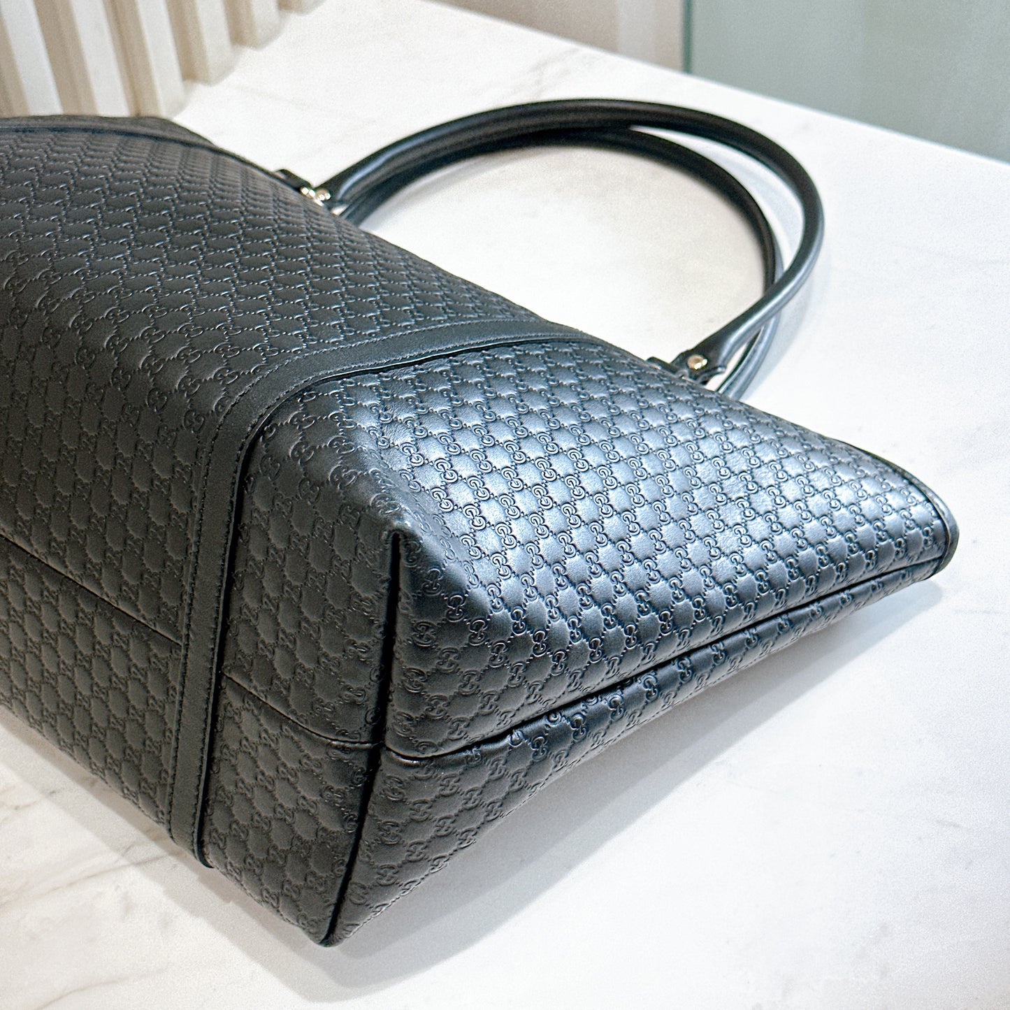 Gucci Micro Guccisima Tote in Black