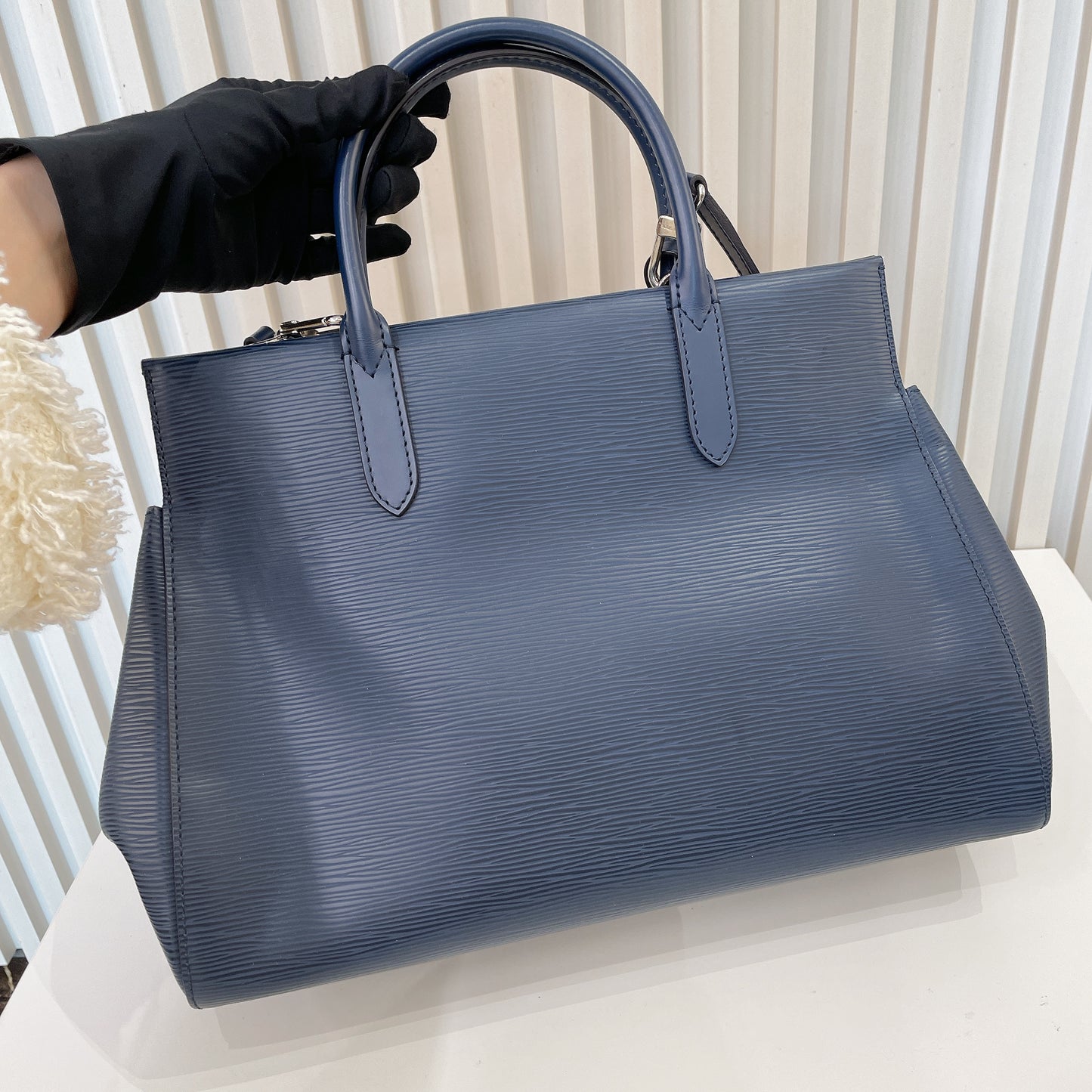 LV Epi Marly MM In Indigo