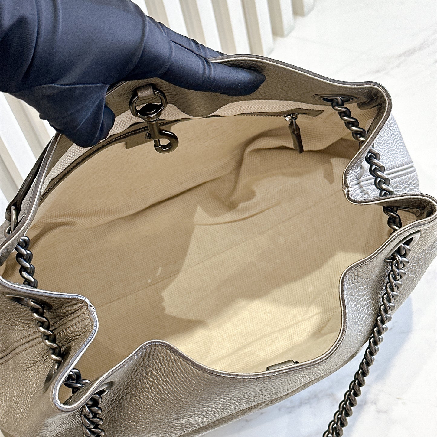 Gucci Soho Tote in Metallic Silver