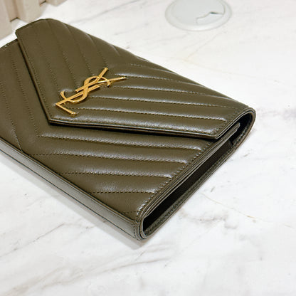 YSL Wallet On Chain Lambskin in Olive Wood