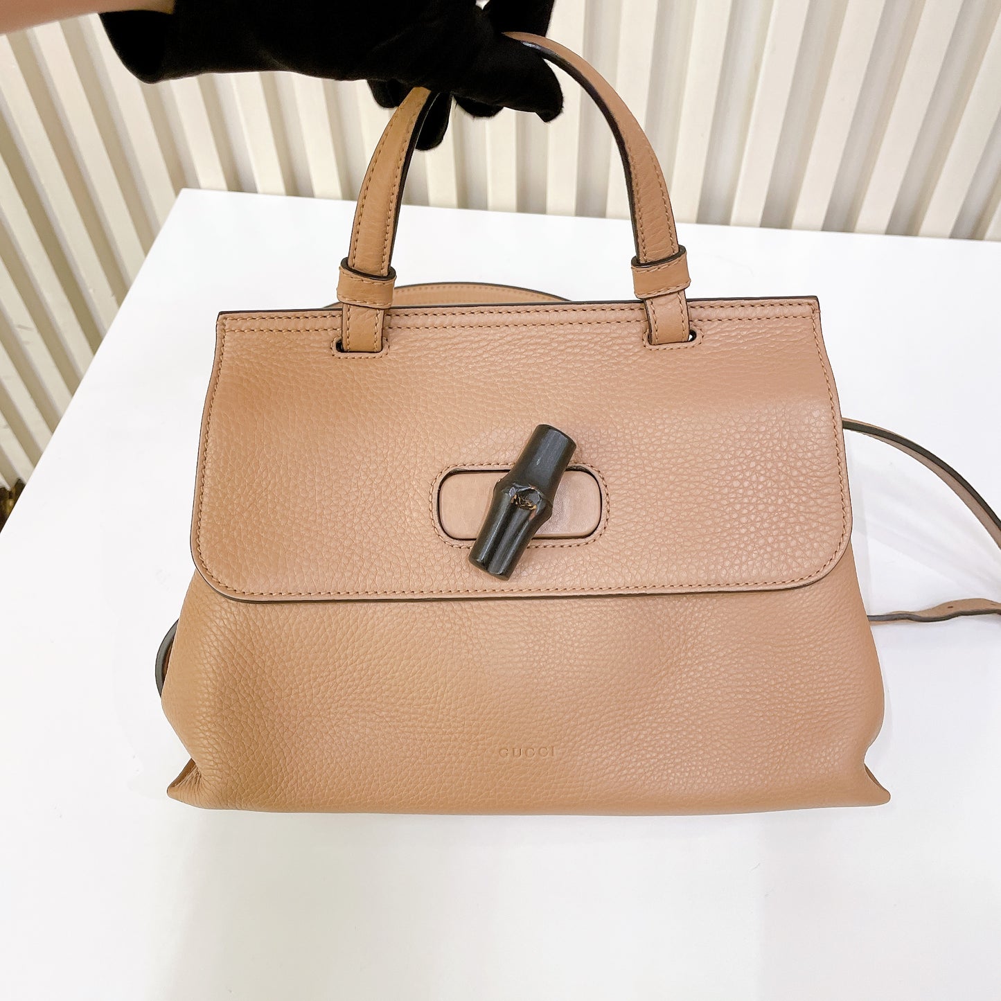 Gucci Bamboo Daily Leather Satchel In Beige