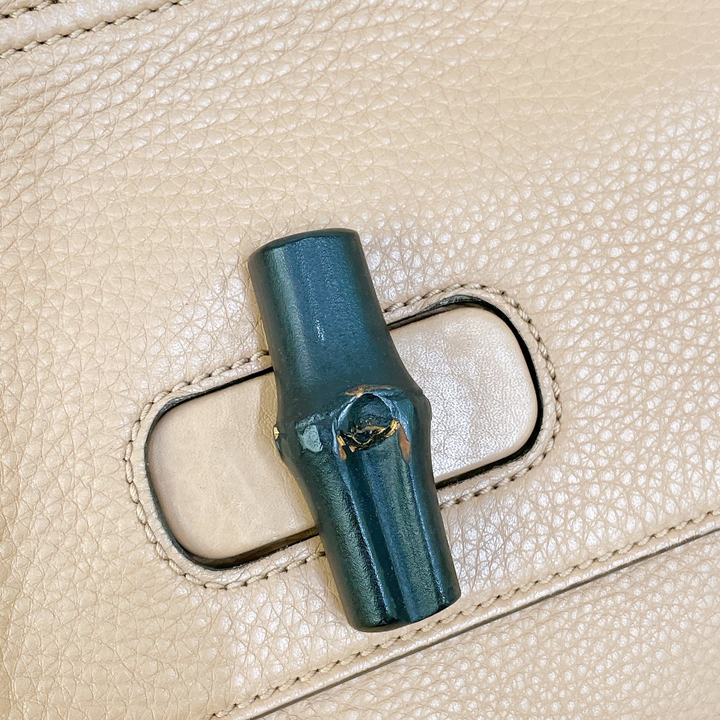 Gucci Bamboo Daily Leather Satchel In Beige