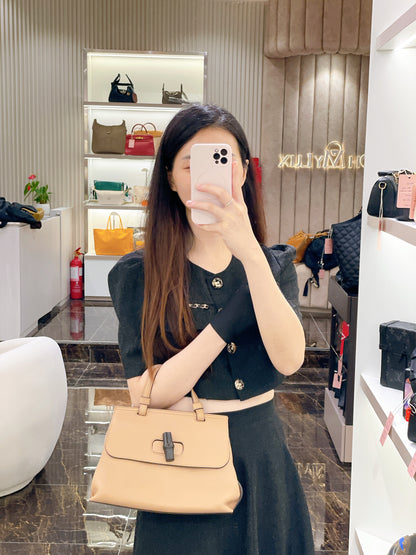 Gucci Bamboo Daily Leather Satchel In Beige
