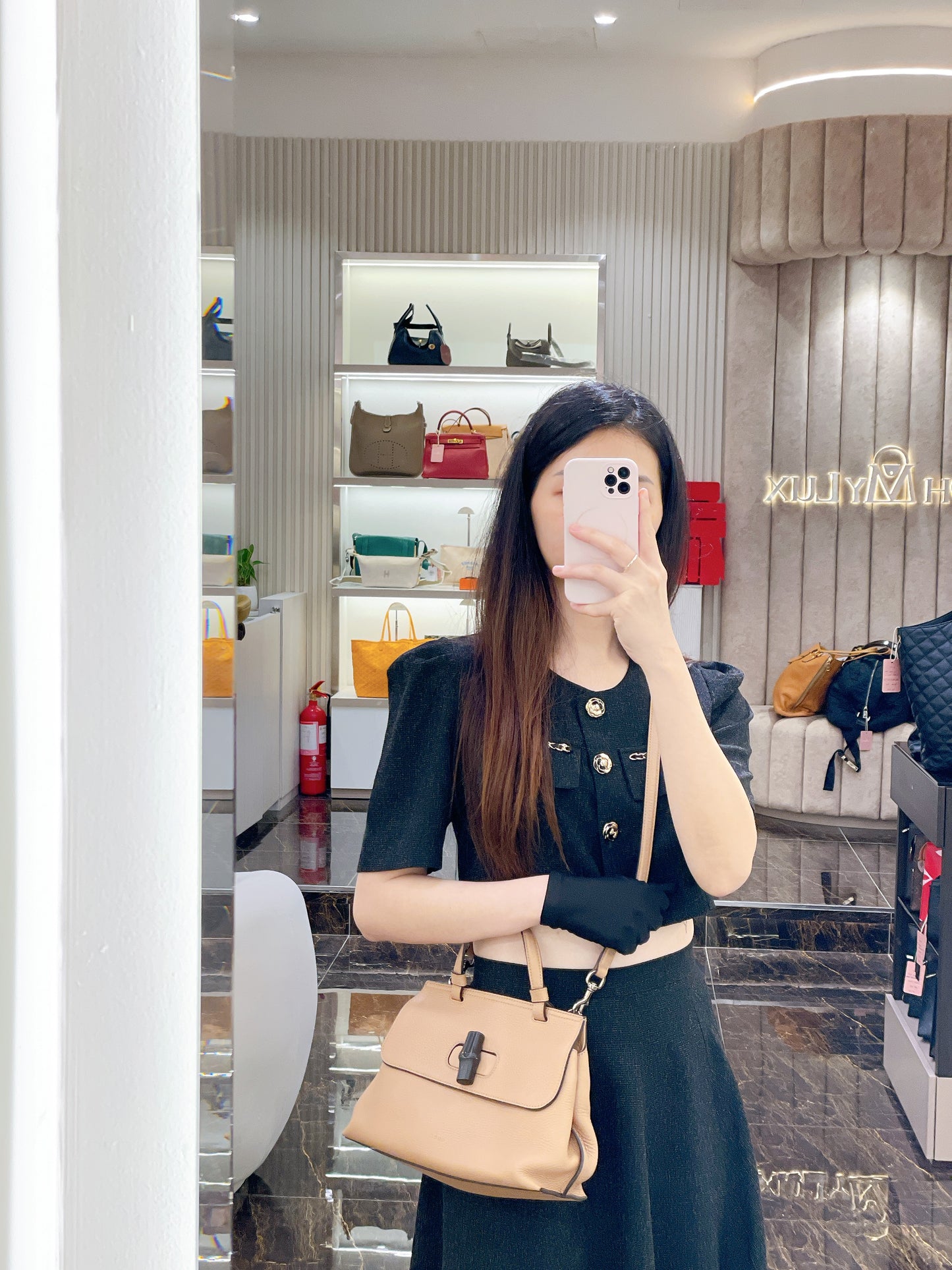 Gucci Bamboo Daily Leather Satchel In Beige