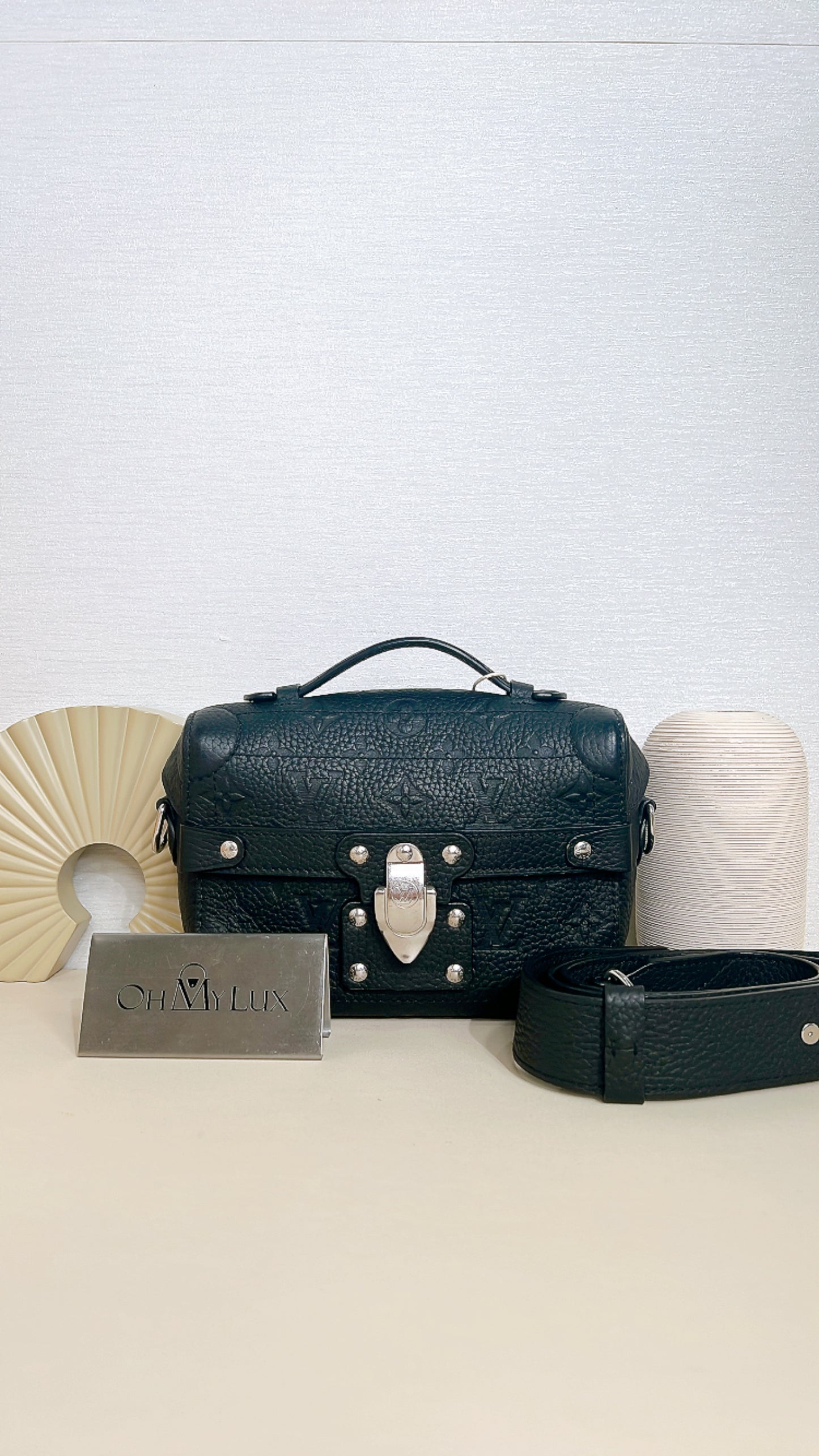 LV Soul Trunk Taurillon in Ultra Black