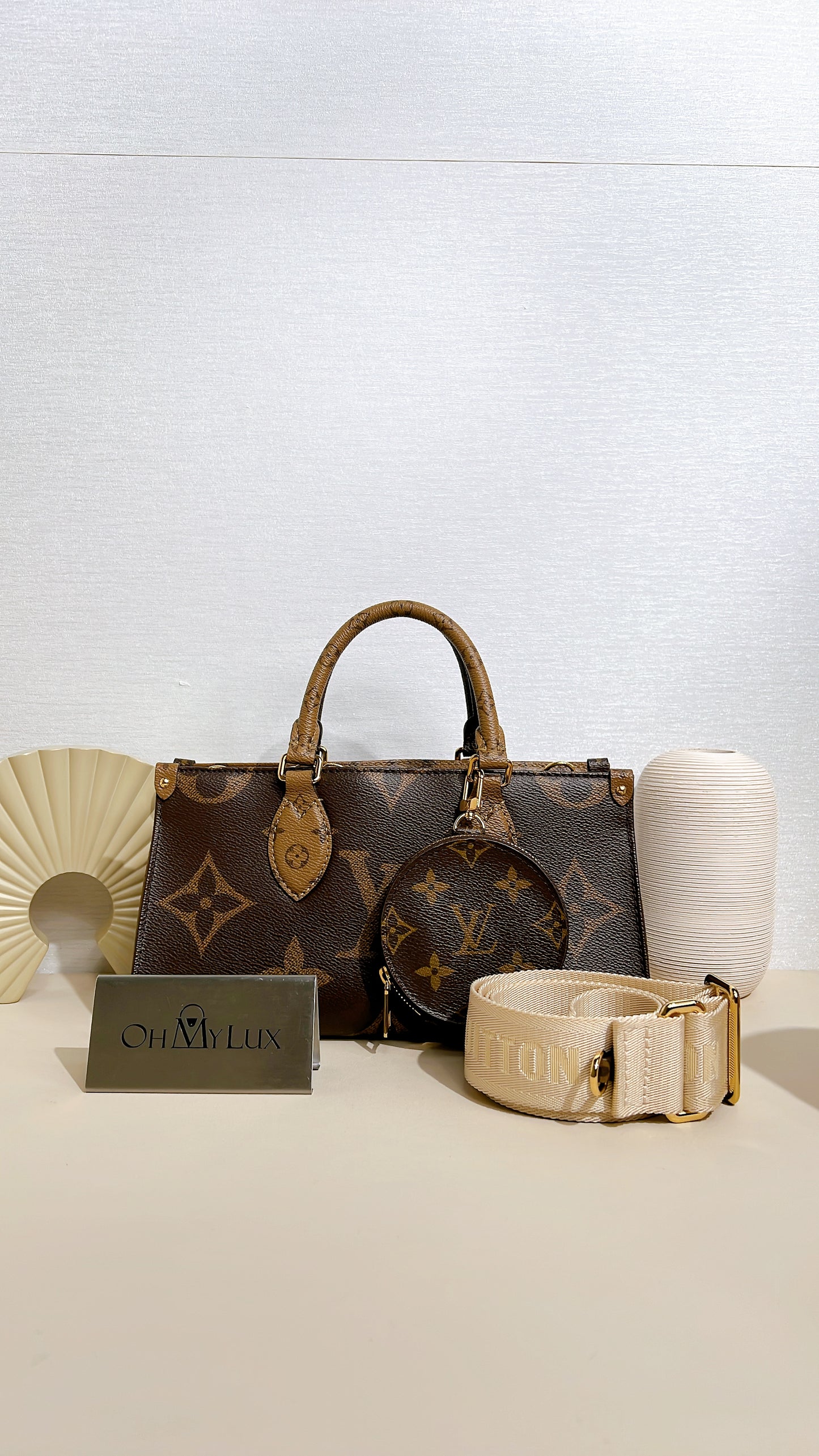 LV Monogram Reverse On The Go East West