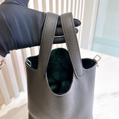 Hermes Picotin 18 in Noir