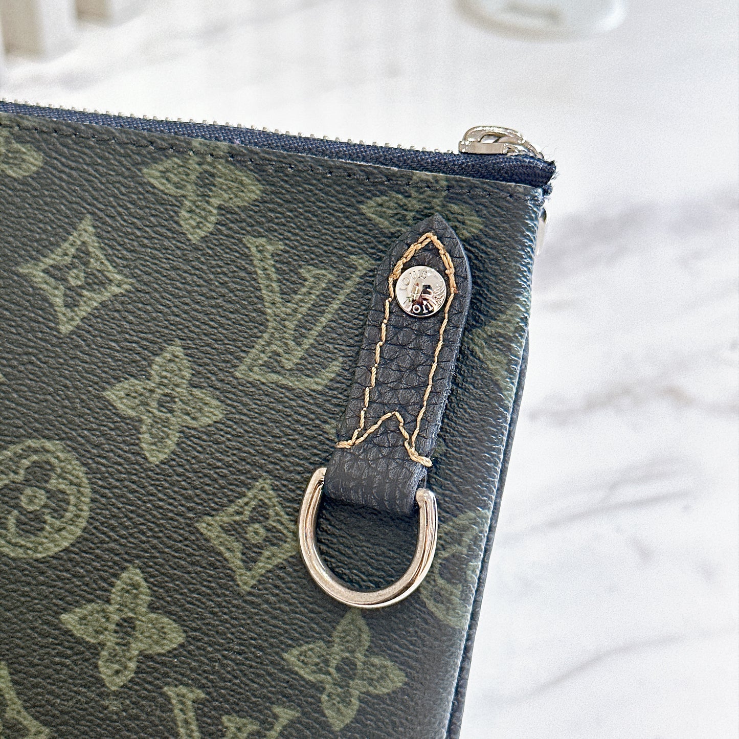 LV Trio Messenger Dark Green