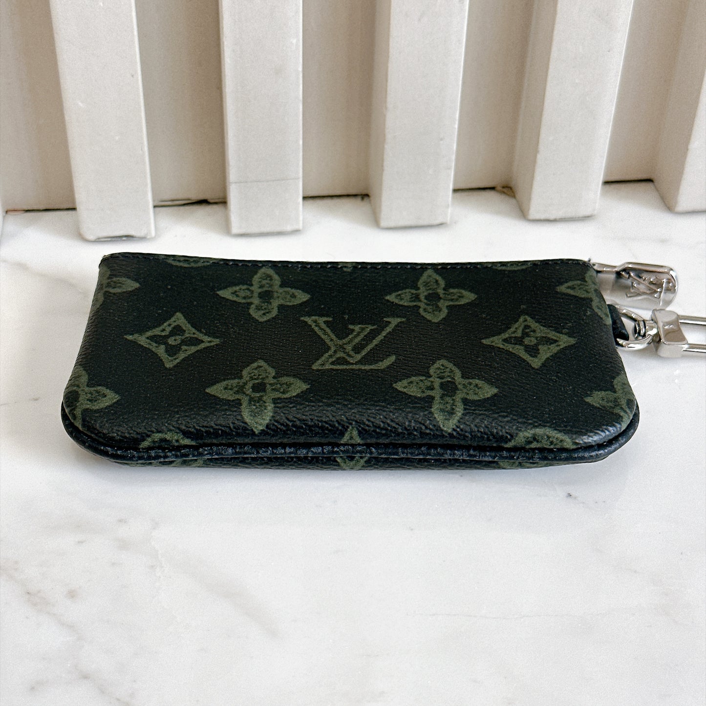 LV Trio Messenger Dark Green