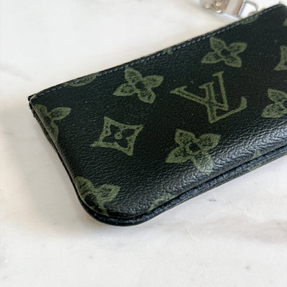 LV Trio Messenger Dark Green