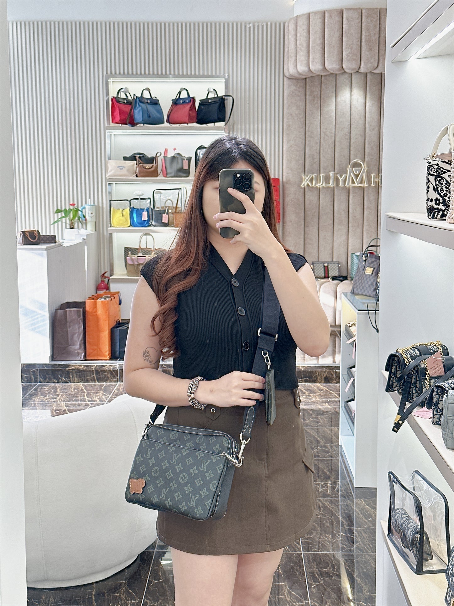 LV Trio Messenger Dark Green