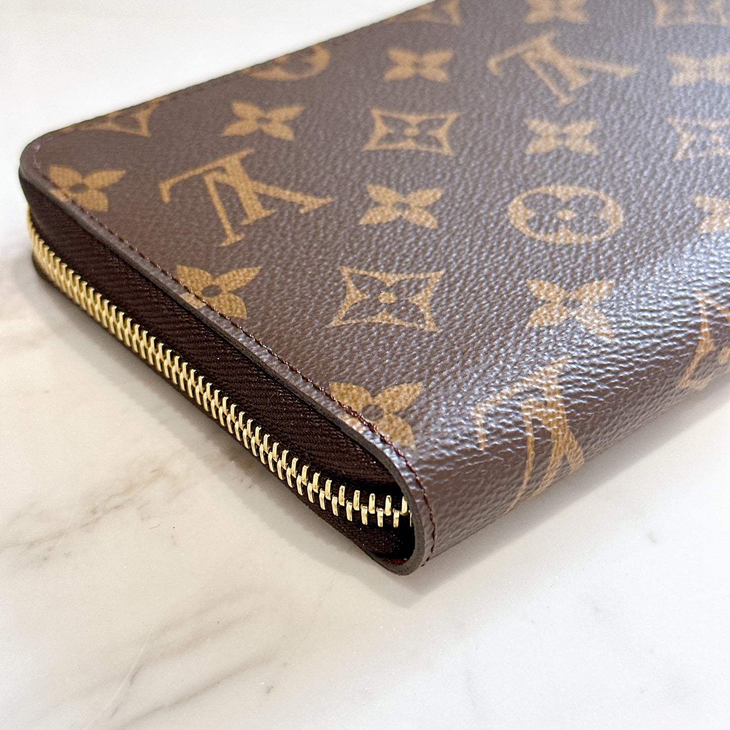 Lv Monogram Zippy Organizer