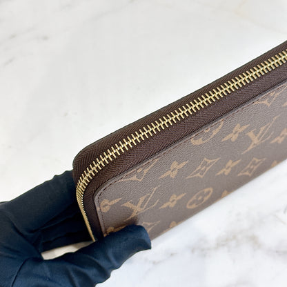Lv Monogram Zippy Organizer