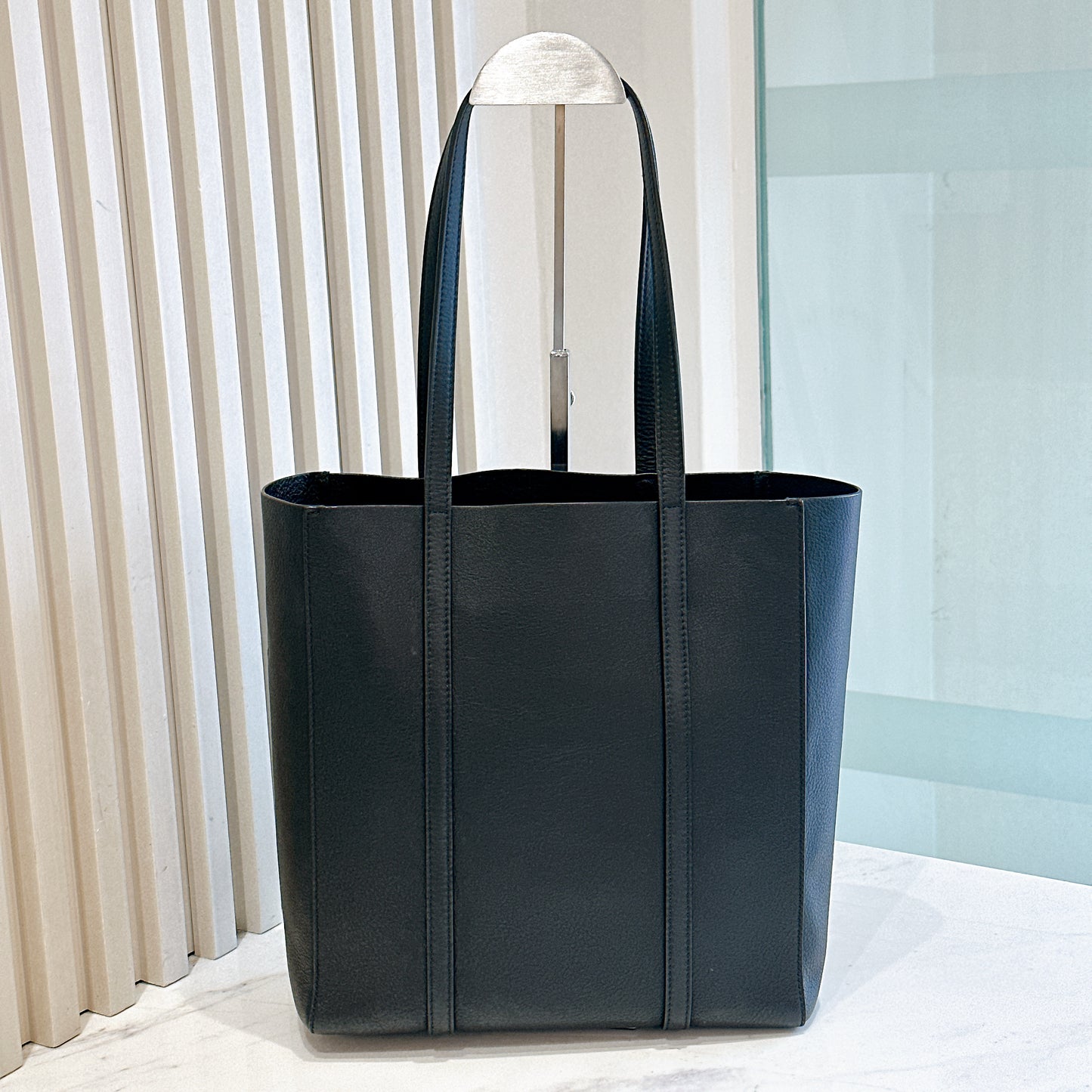 Balenciaga Everyday Tote