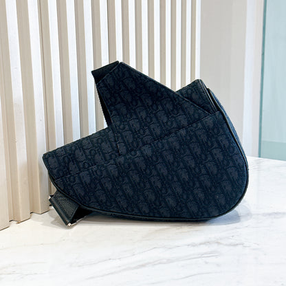 Dior Saddle Bag in Black Dior Oblique Jacquard