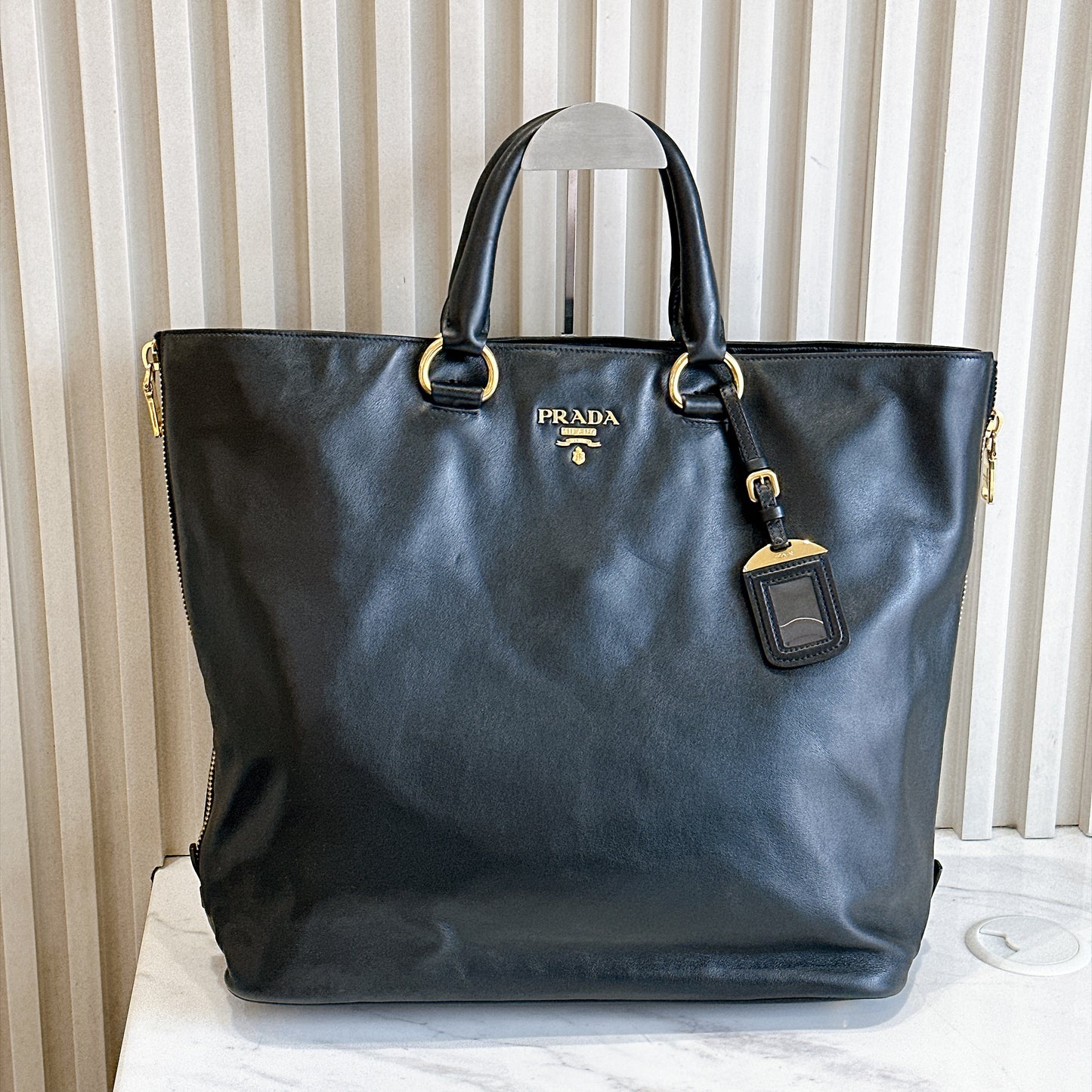 Prada 2 Way Tote Bag in Black Calfskin BN2477