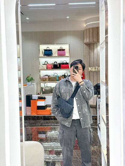 Dior Saddle Bag in Black Dior Oblique Jacquard