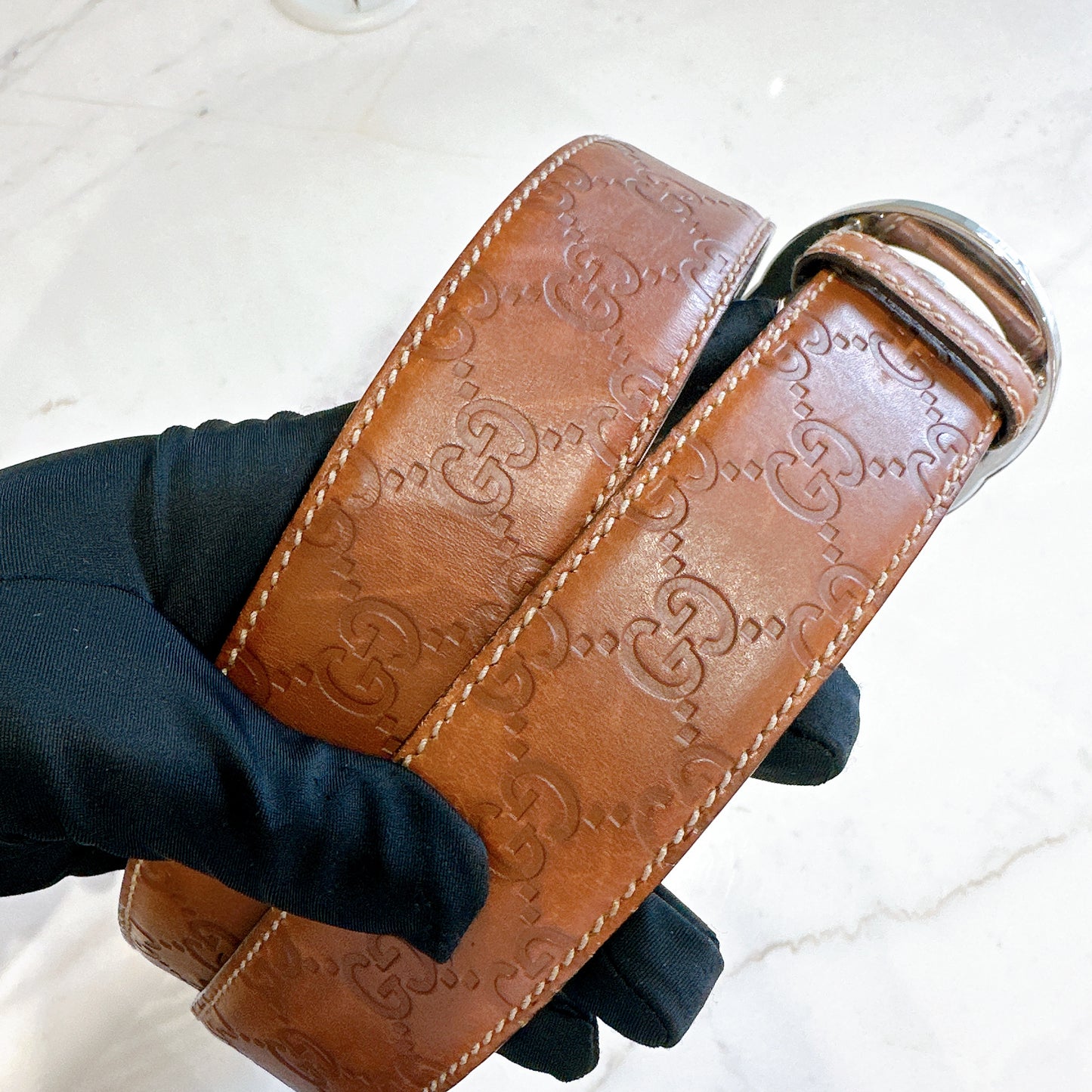 Gucci Supreme Leather G logo Belt in Brown SHW
