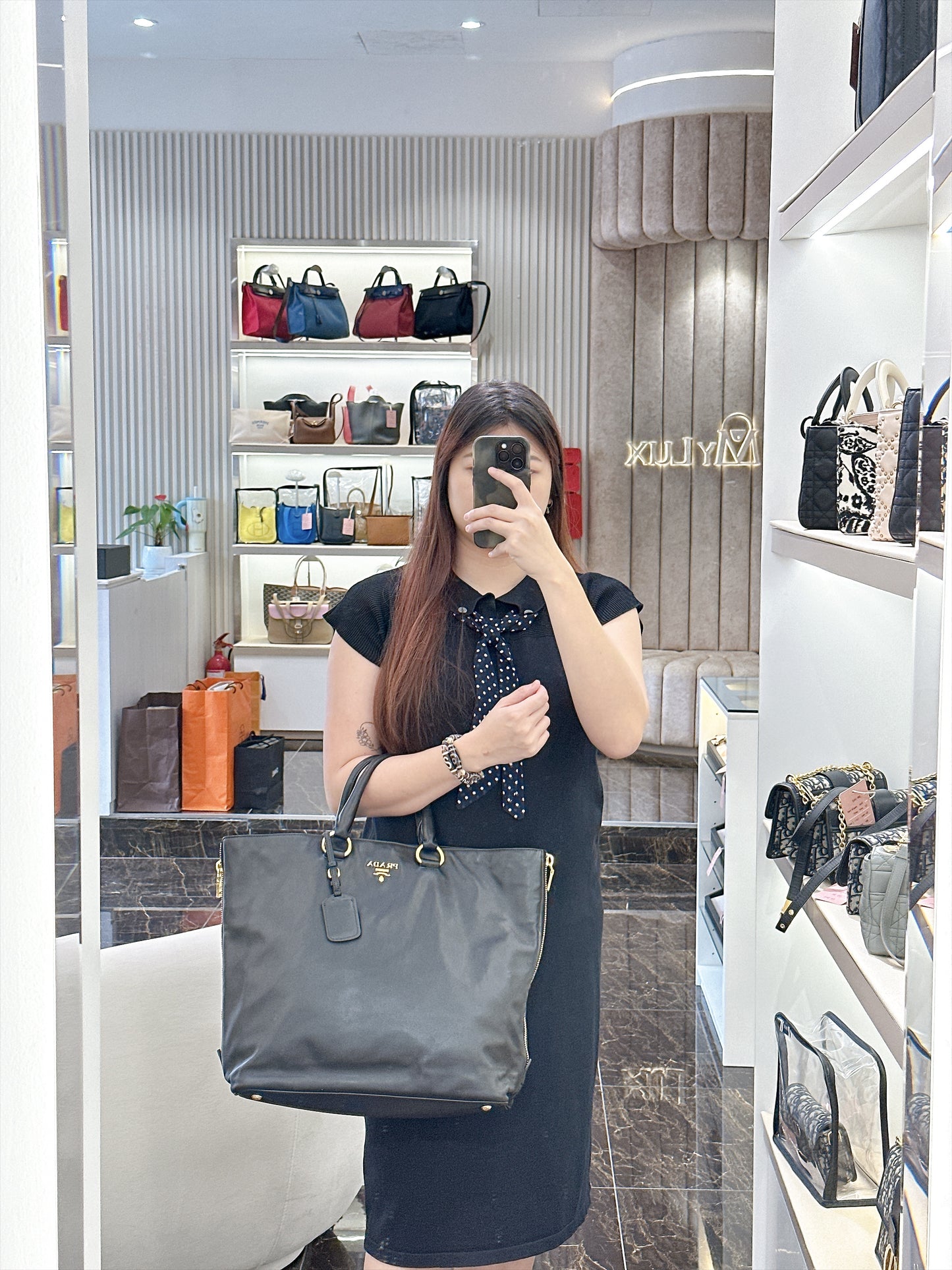 Prada 2 Way Tote Bag in Black Calfskin BN2477