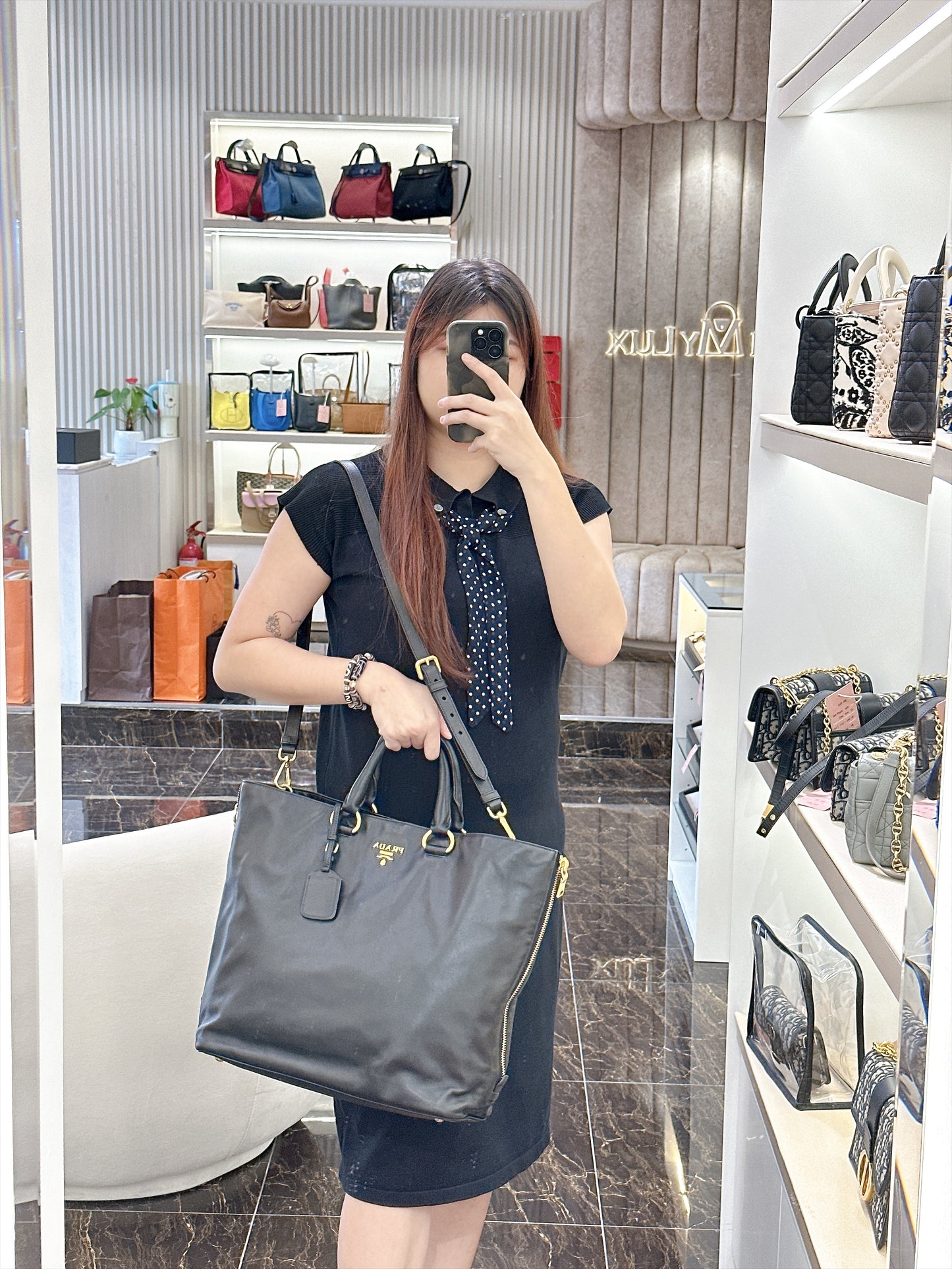 Prada 2 Way Tote Bag in Black Calfskin BN2477