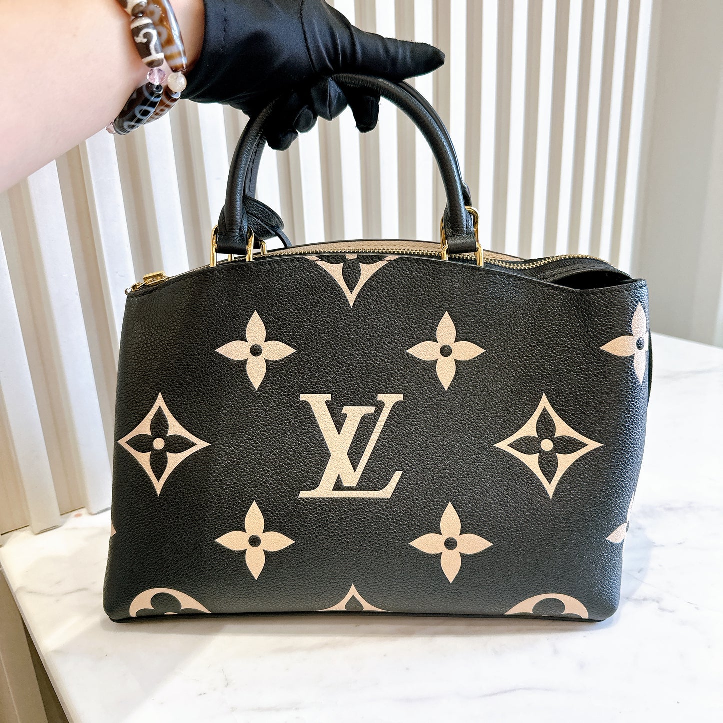LV Petit Palais Bicolour in Black/Creme
