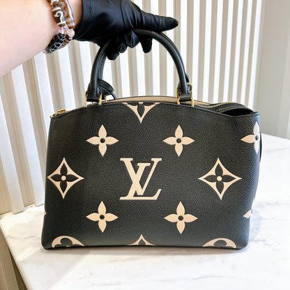 LV Petit Palais Bicolour in Black/Creme