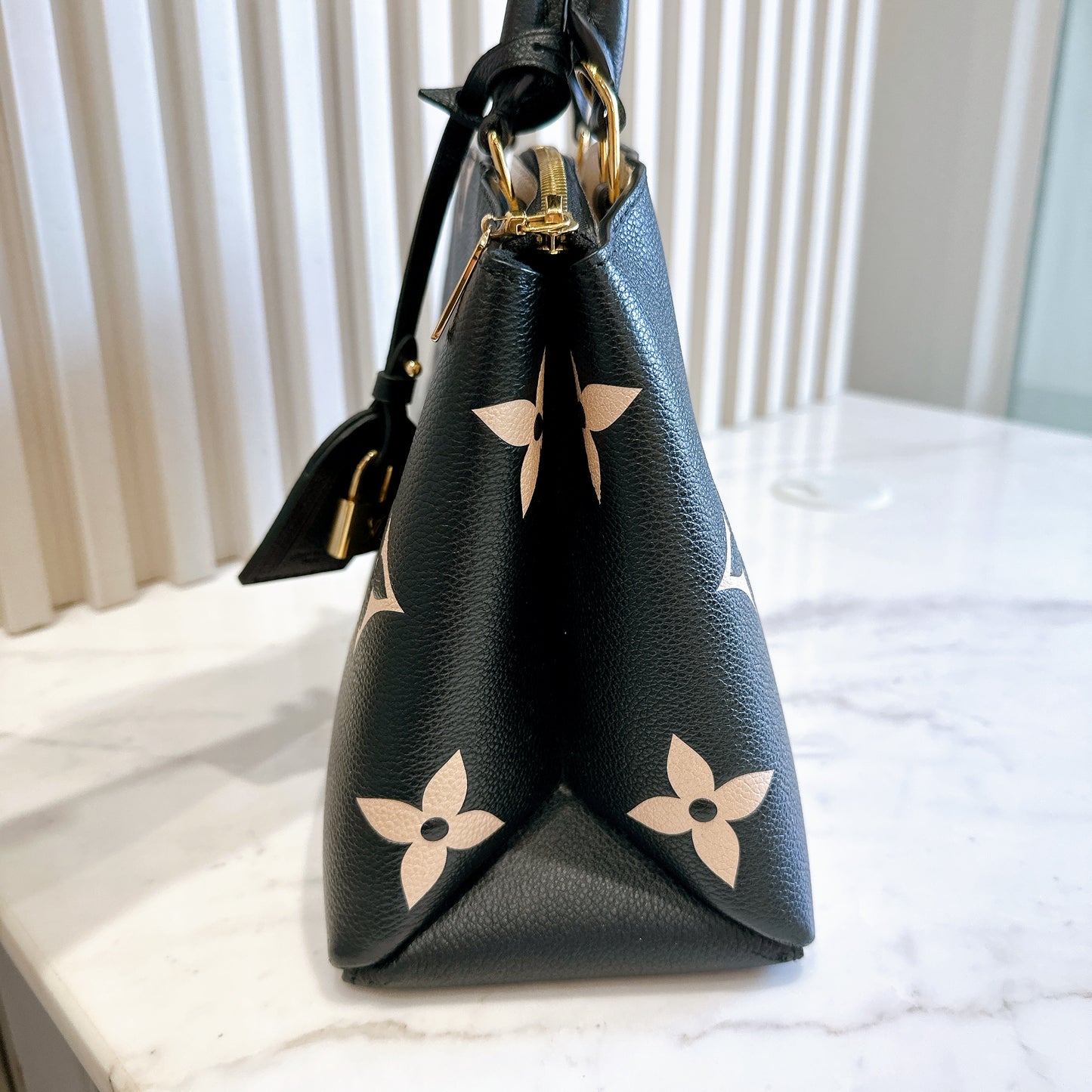 LV Petit Palais Bicolour in Black/Creme
