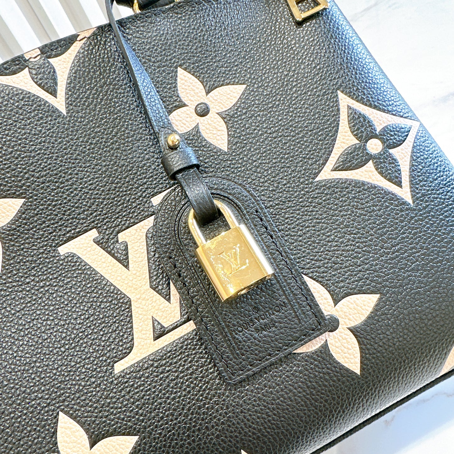 LV Petit Palais Bicolour in Black/Creme