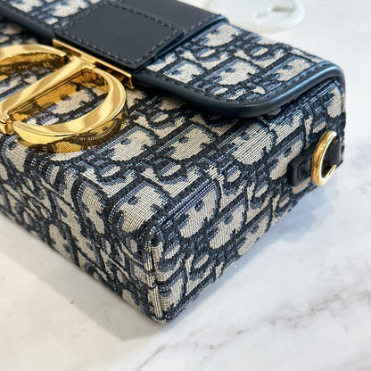 Dior Montaigne 30 Box in Blue Dior Oblique