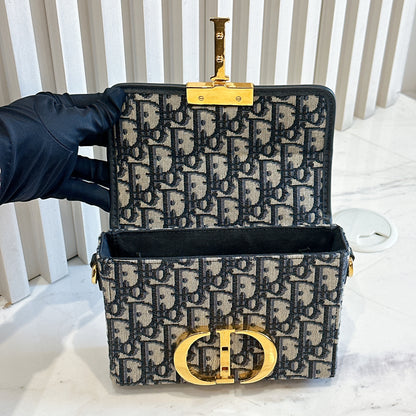Dior Montaigne 30 Box in Blue Dior Oblique