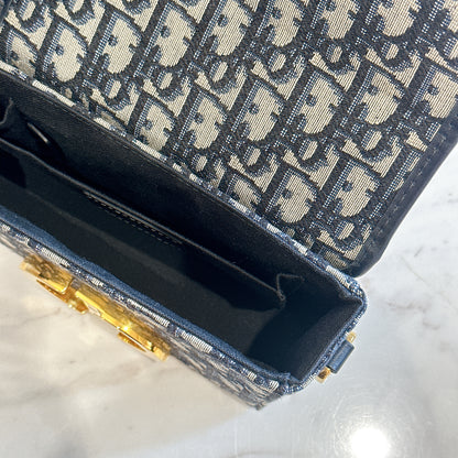 Dior Montaigne 30 Box in Blue Dior Oblique