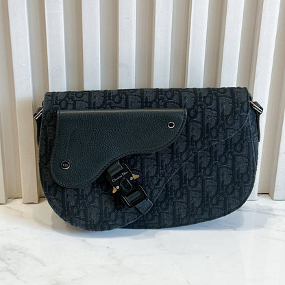 Dior Saddle Messenger Bag in Black Dior Oblique Jacquard