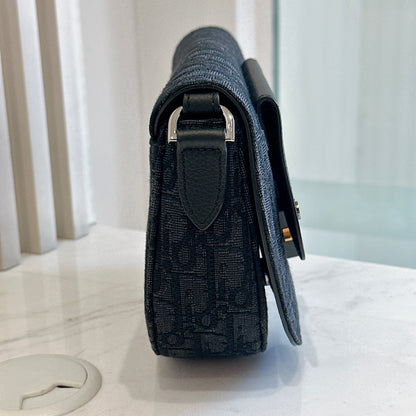 Dior Saddle Messenger Bag in Black Dior Oblique Jacquard