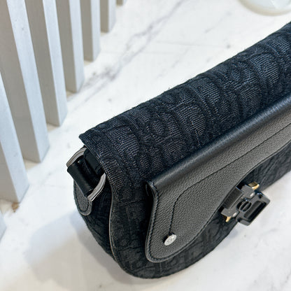 Dior Saddle Messenger Bag in Black Dior Oblique Jacquard